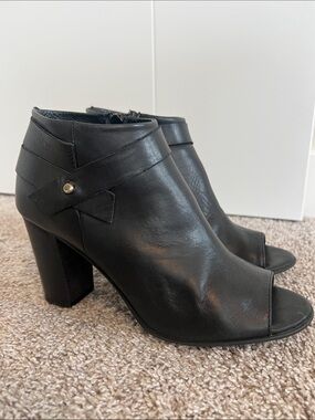 Steve Madden Black Leather Peep-Toe Ankle Boots Inside Zip